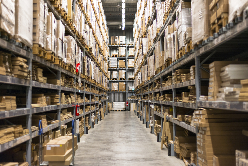 dreamstime_s_27008957 warehouse
